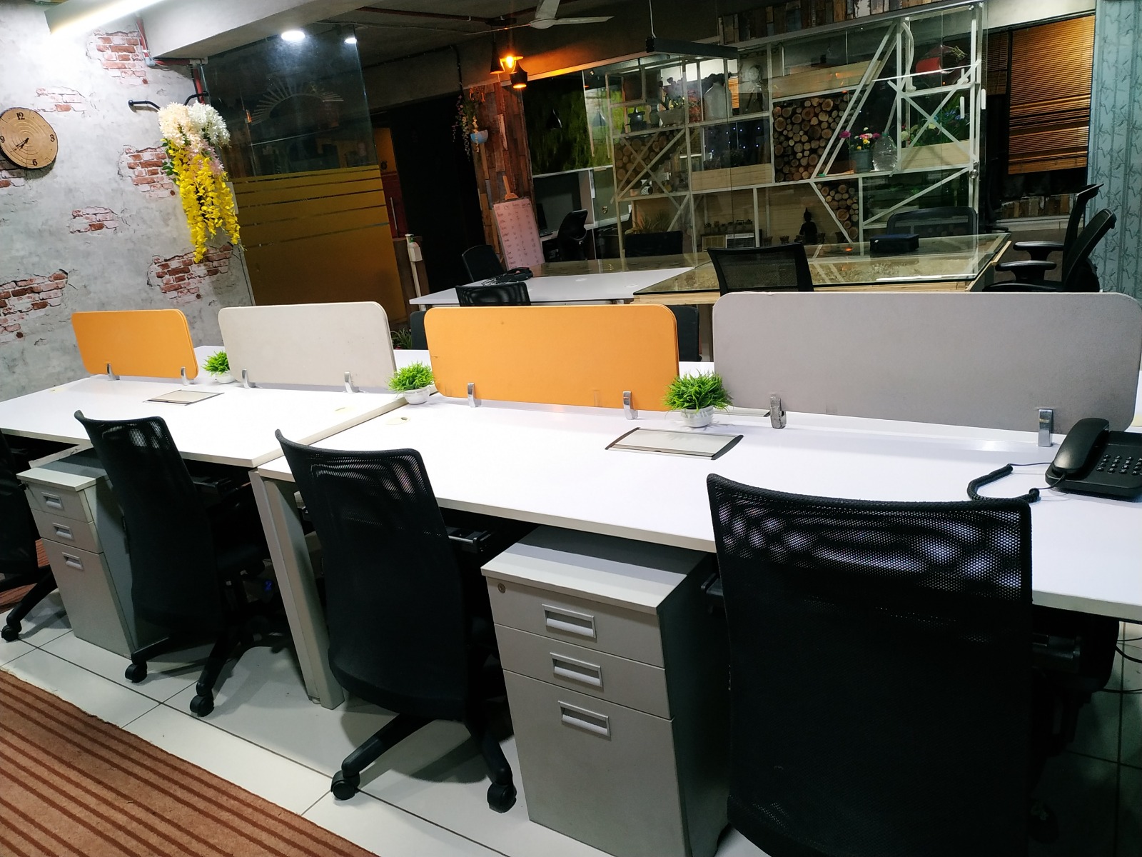 Collaborative Desks at SAP Minds Consulting office